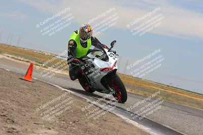 media/May-29-2023-Lets Ride (Mon) [[943717a907]]/B Group/1220pm (Grapevine)/